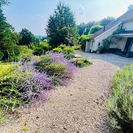 Bois De Hal Bed & Breakfast Braine-l'Alleud Exterior photo